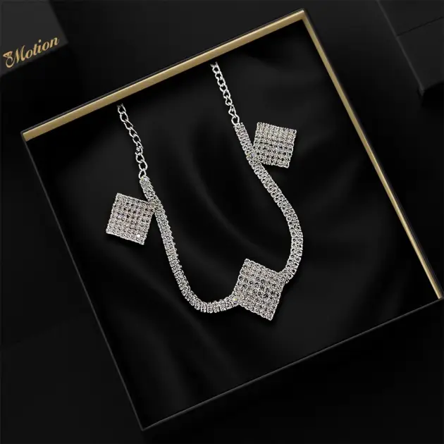 Necklaces - Square, Silver Necklace